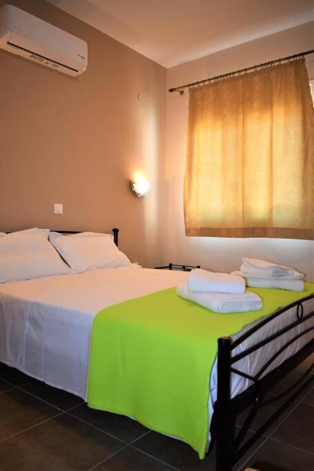Smailis Apartment 1 Koroni  Ngoại thất bức ảnh